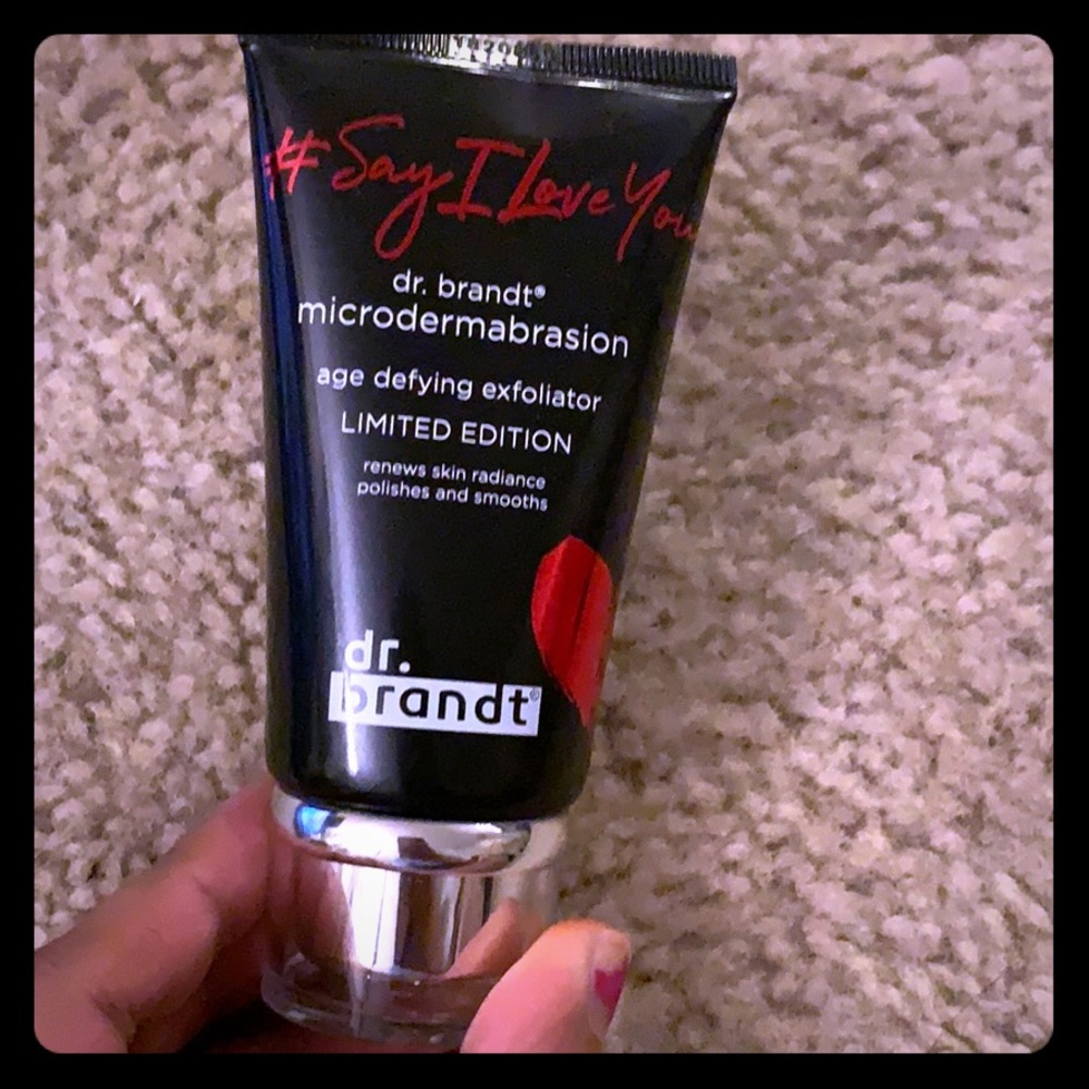 Dr. Brandt Microdermabrasion Exfoliator